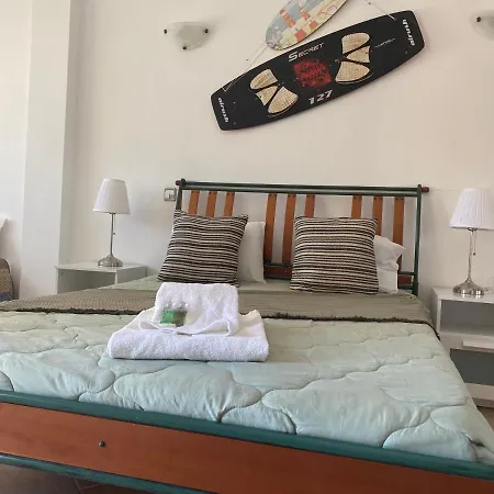 Marina * לאגוּ‏ש